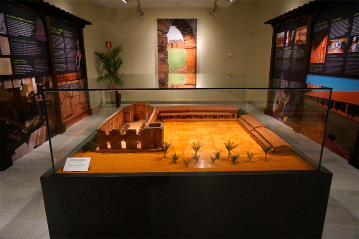 EXPO: REDUCCIONES JESUITAS DE PARAGUAY