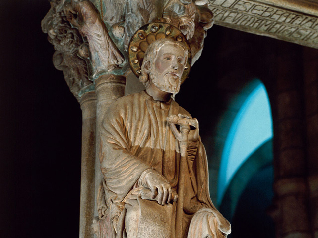 Con un inusitado optimismo abordamos la tarea de hacer un cosido de diversas tomas intentando conseguir una visión completa del Pórtico.